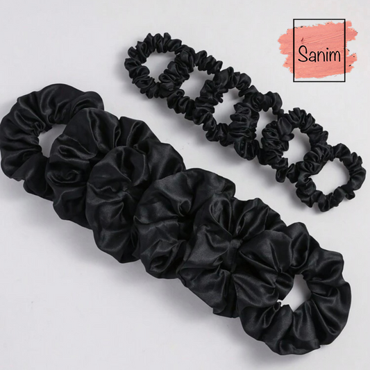 Black satin scrunchies ( per piece)(بالقطعه)